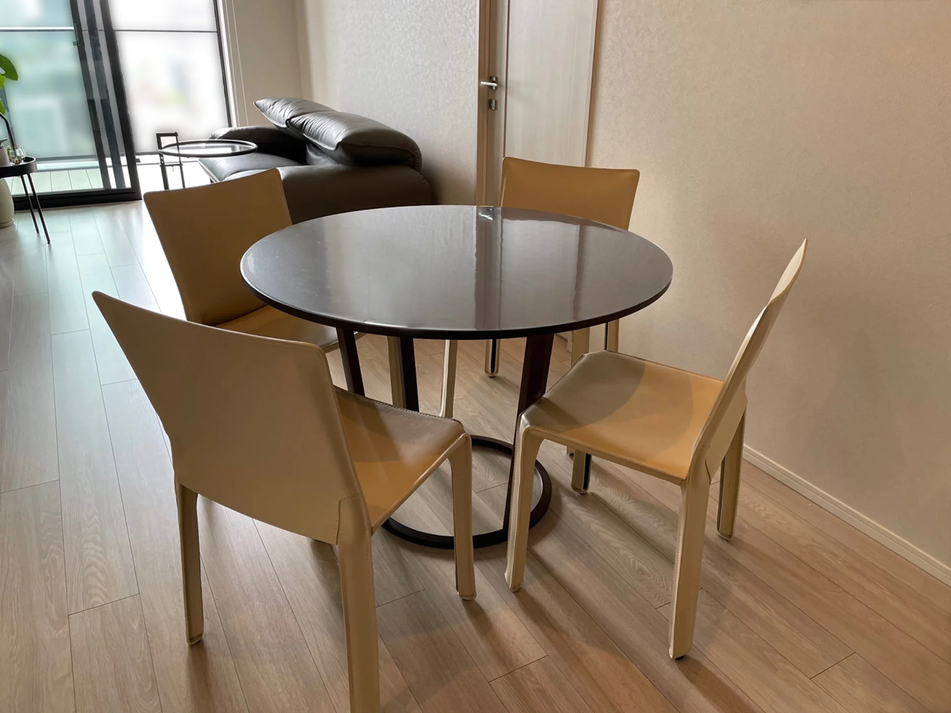 納品実績 Cassina