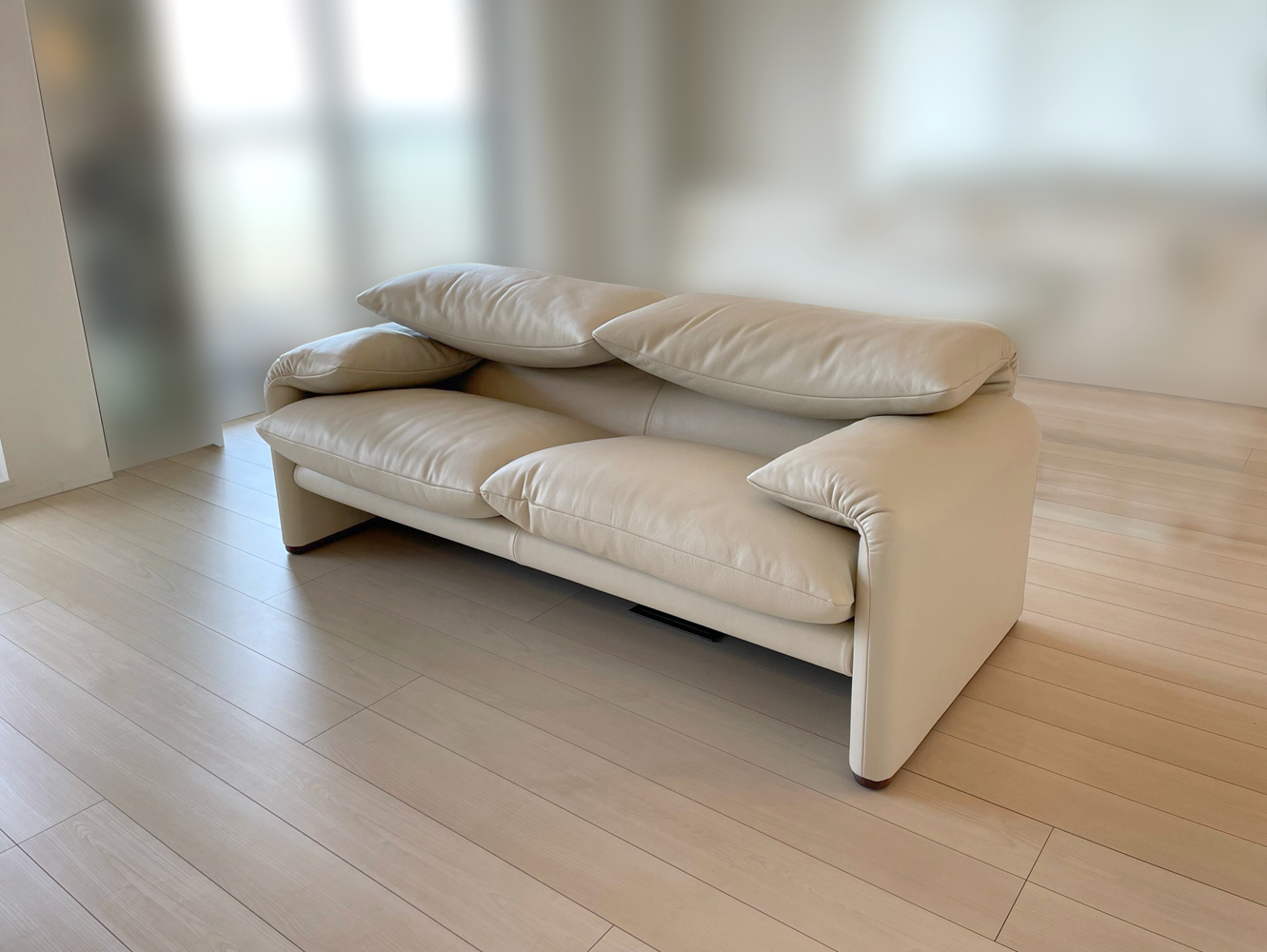 納品実績 Cassina