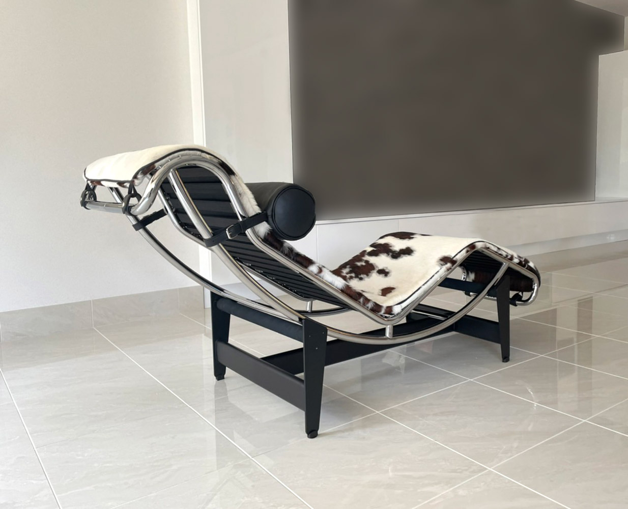 納品実績 Cassina