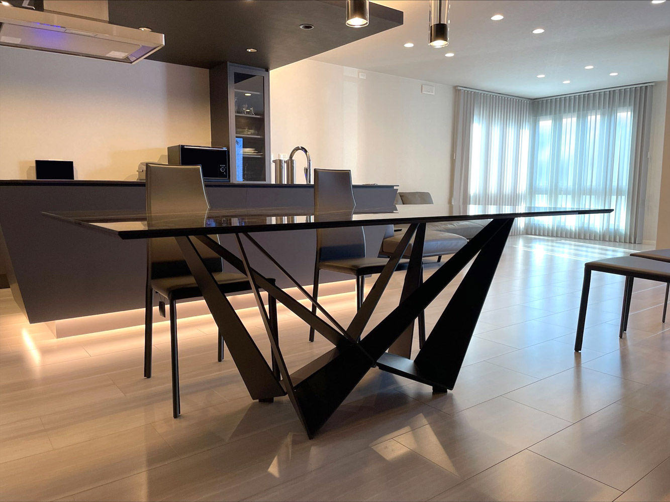 納品実績 Cattelan Italia