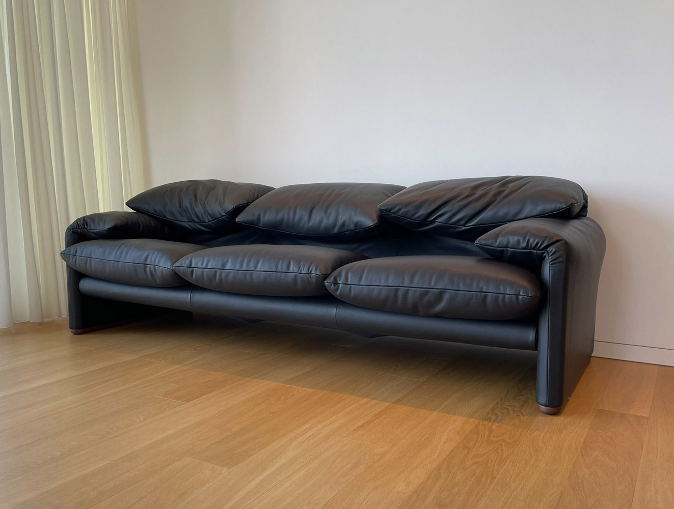 納品実績 Cassina
