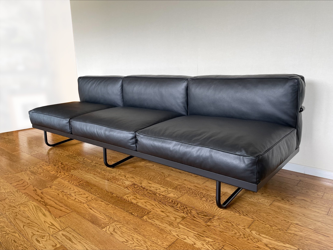 納品実績 Cassina