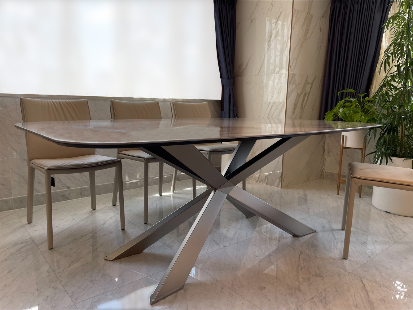 納品実績 Cattelan Italia