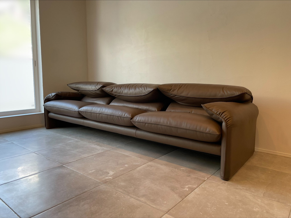 納品実績 Cassina