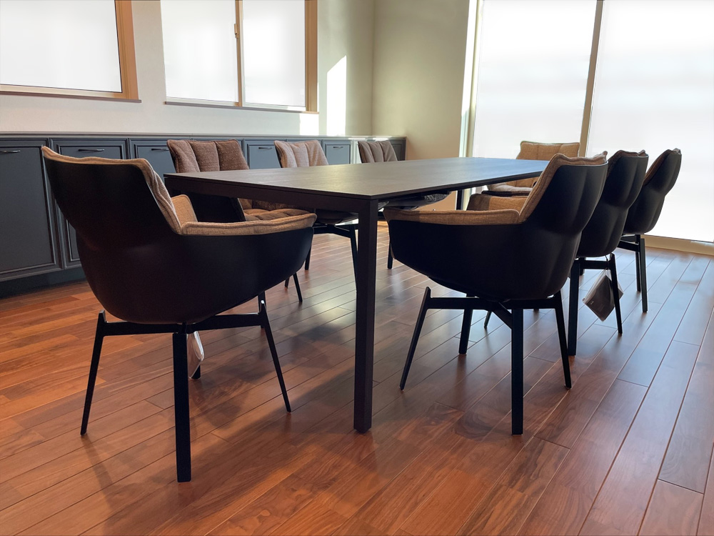 納品実績 Cassina
