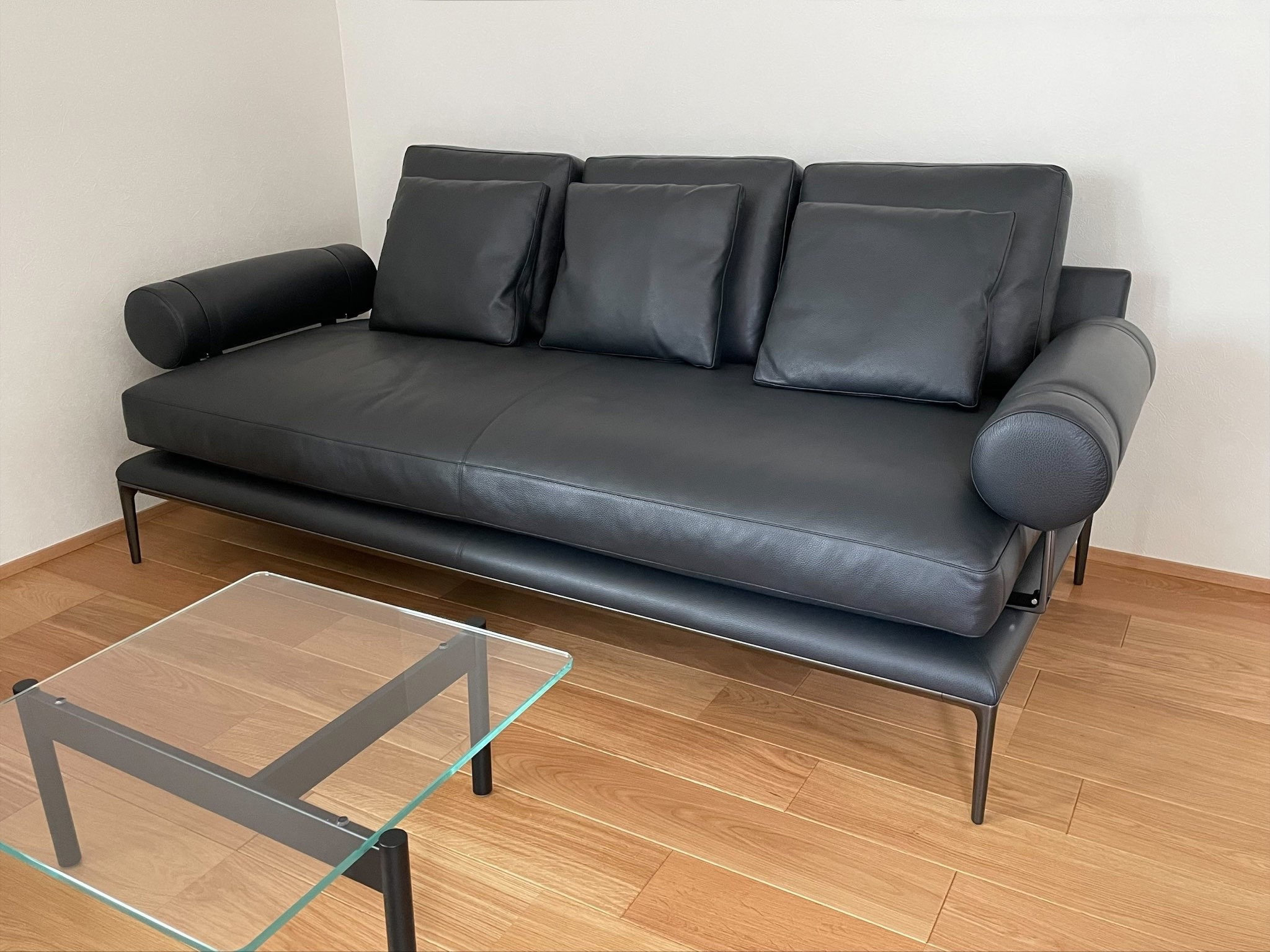 納品実績 B&B Italia