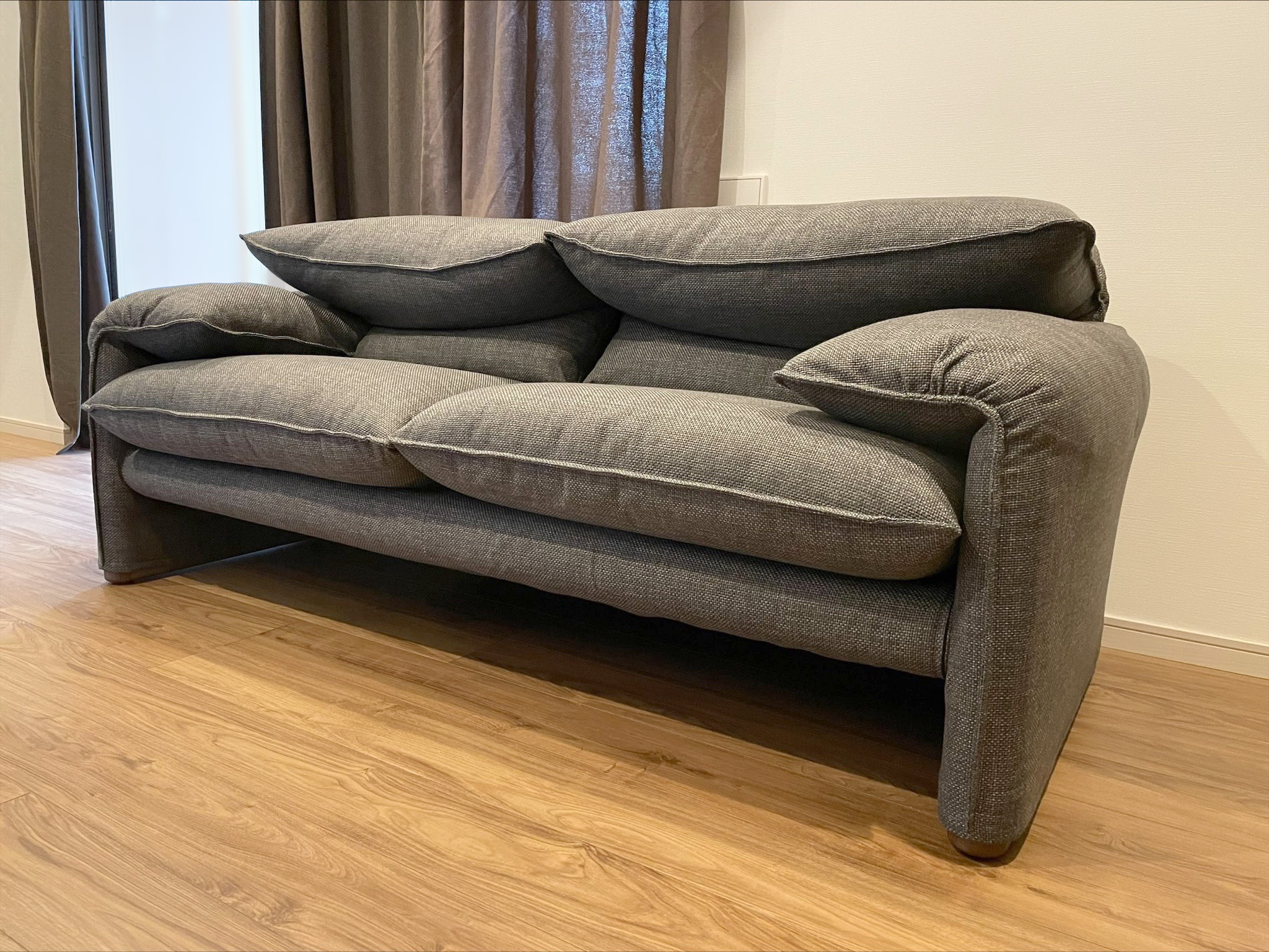 納品実績 Cassina