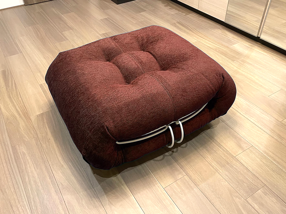 納品実績 Cassina