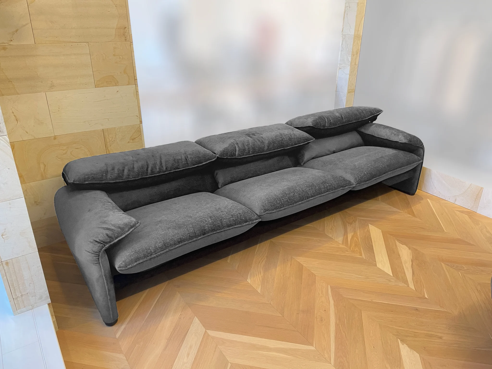 納品実績 Cassina 675 X3 MARALUNGA 40 MAXI