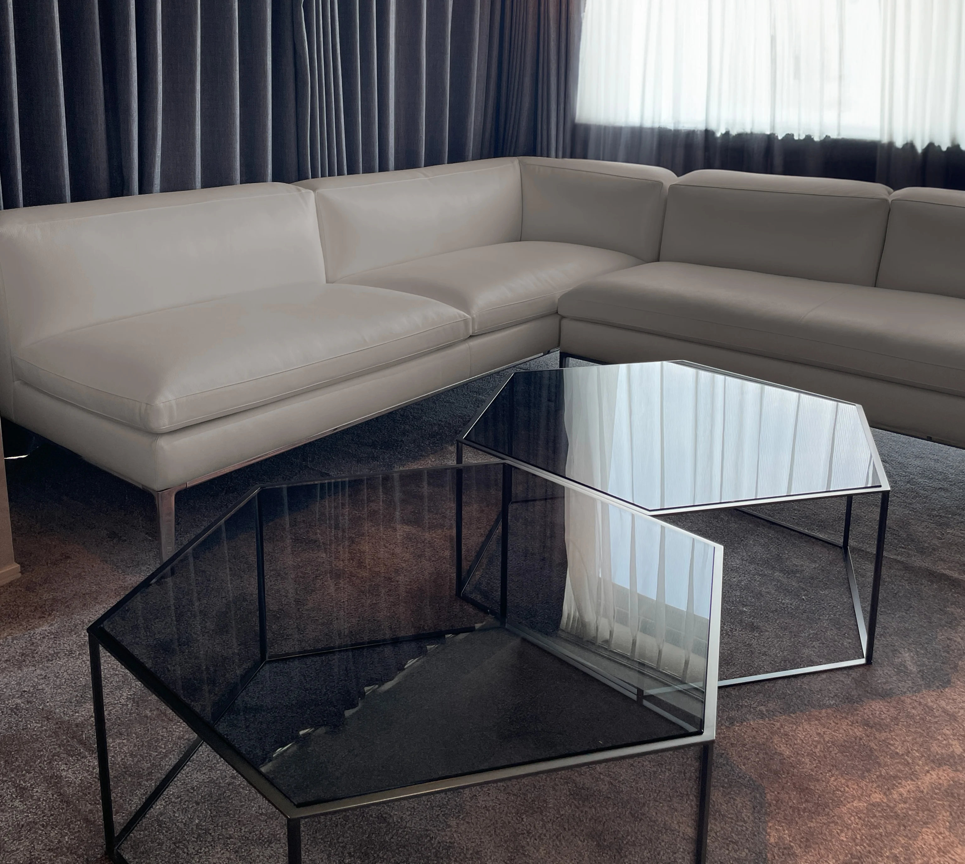 納品実績 B&B Italia MISHEL sofa
