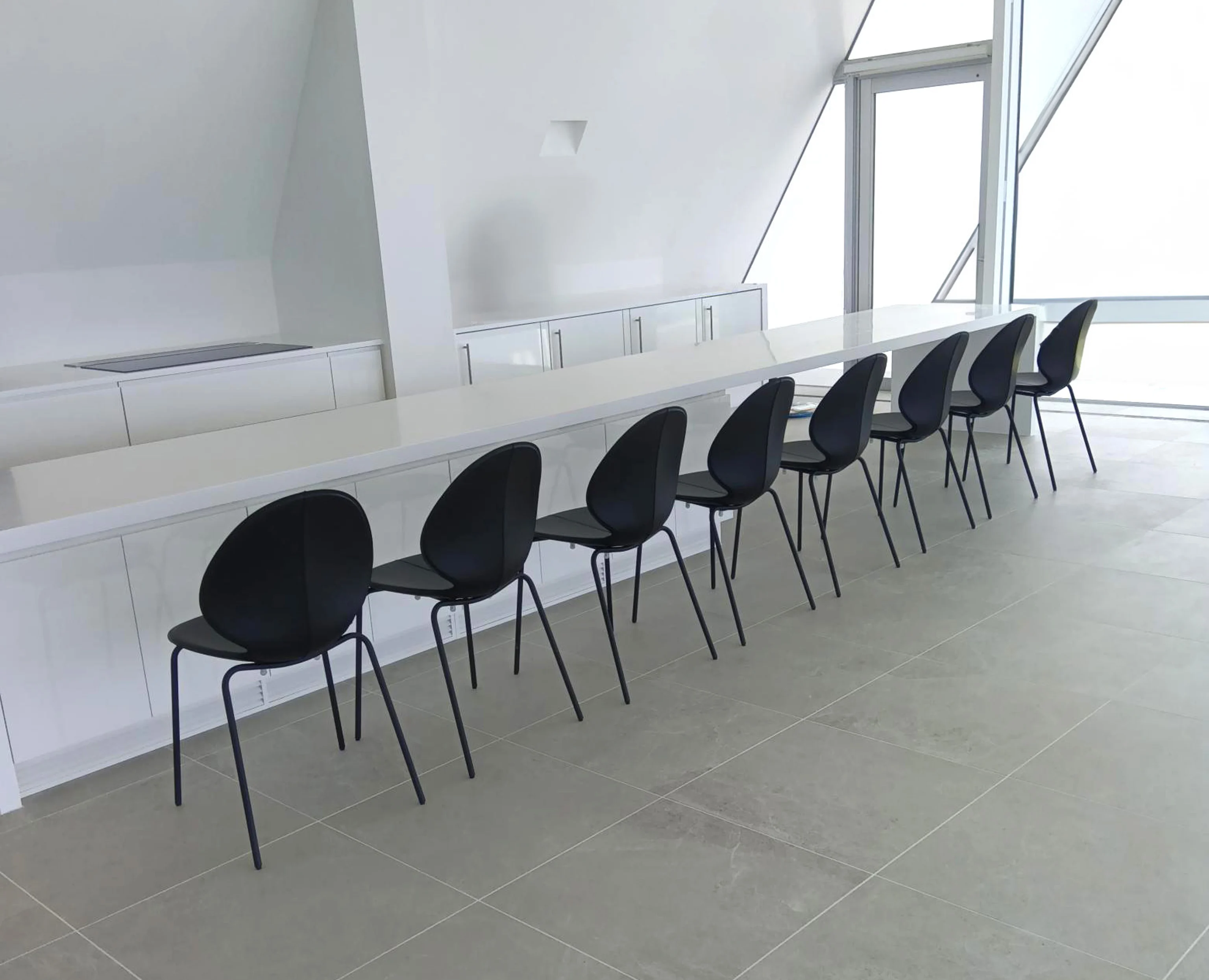 納品実績 Calligaris BASIL