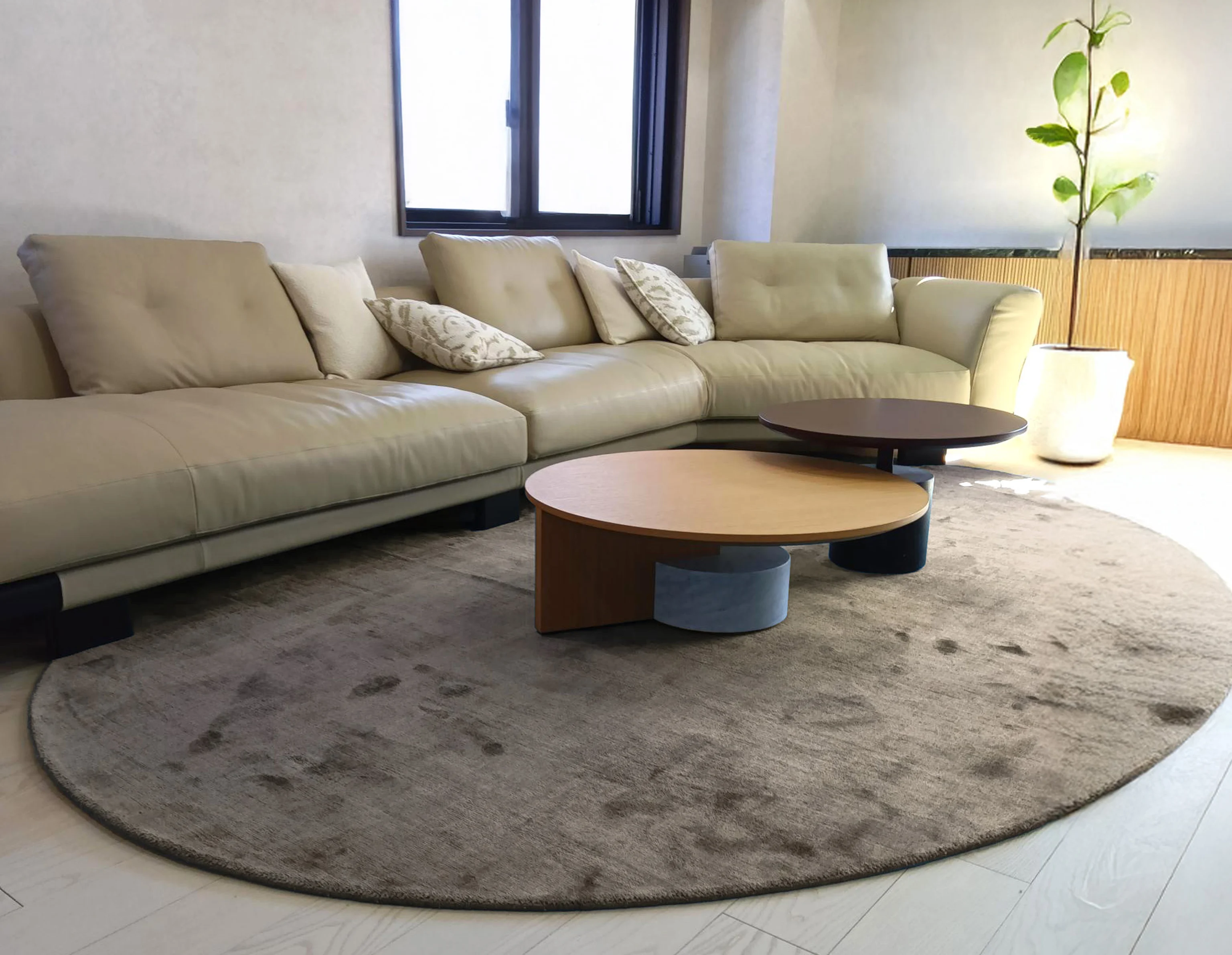 納品実績 Cassina SENGU Table