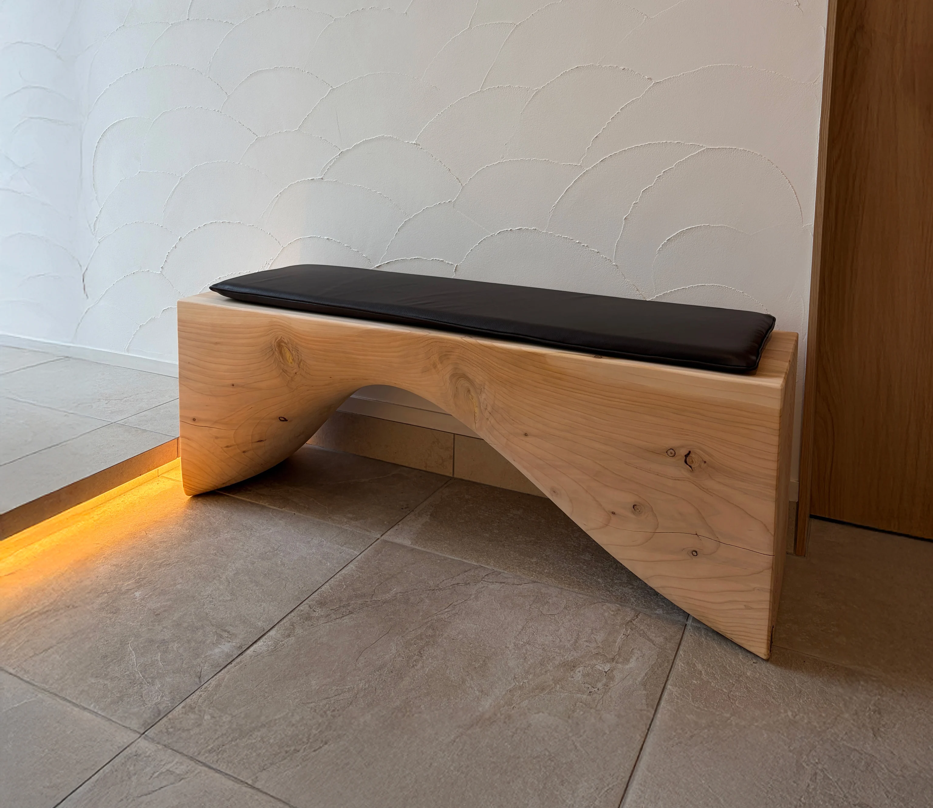 納品実績 RIVA 1920 CURVE BENCH