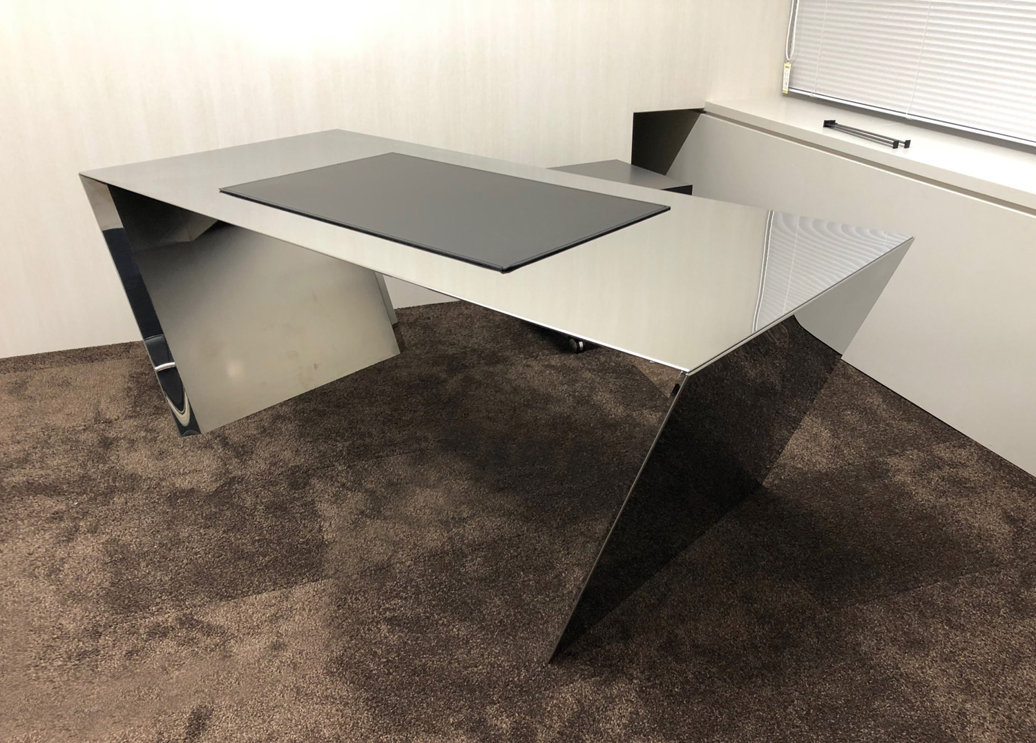 納品実績 Cattelan Italia