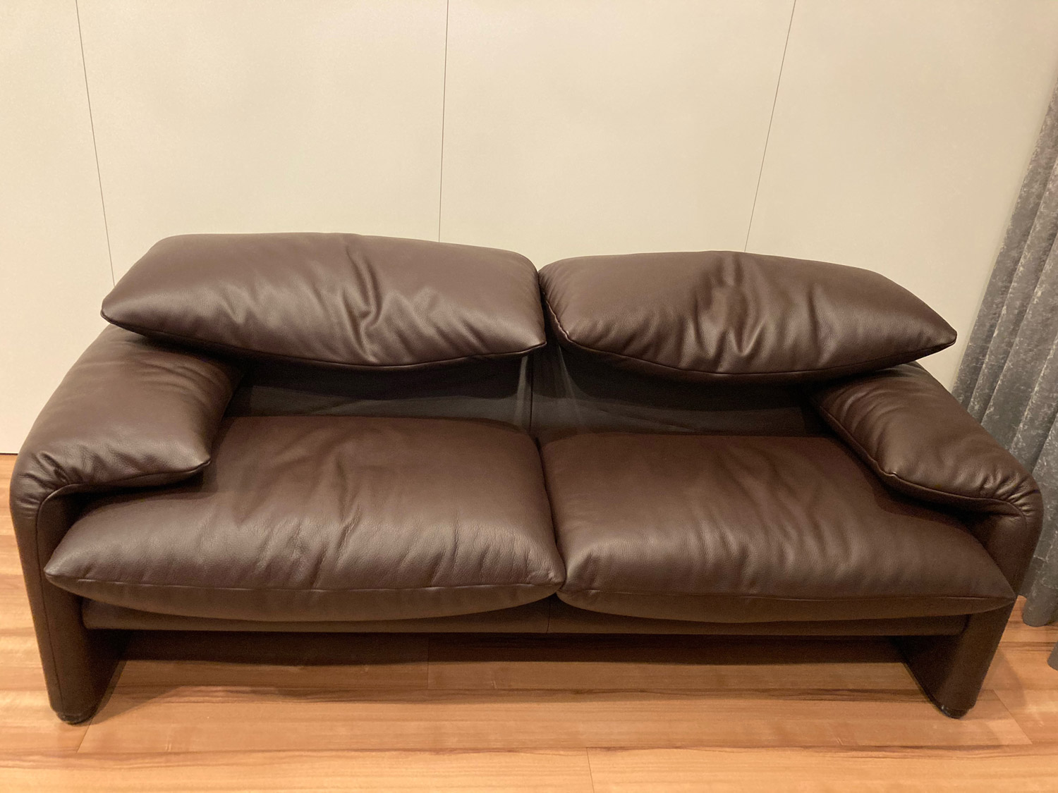 納品実績 Cassina