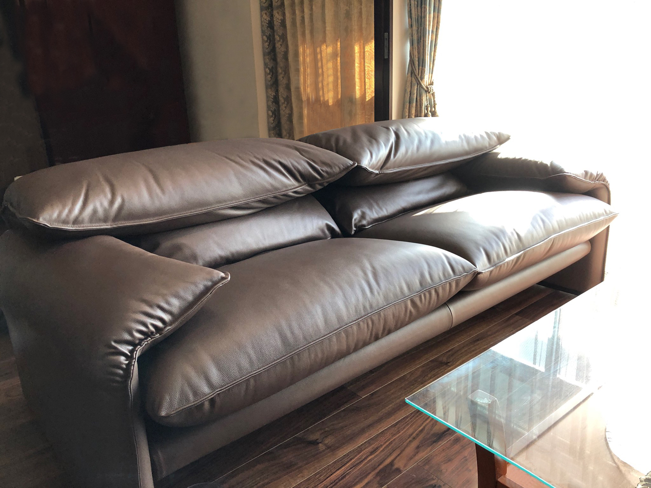 納品実績 Cassina