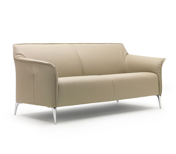 Mayon 2,5-seat sofa