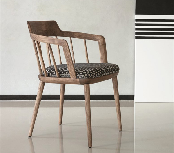 Tiara chair
