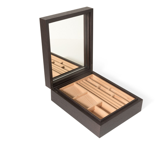 Make-up BOX