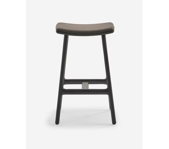ODD COUNTER STOOL