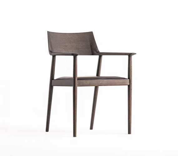 Falcon chair
