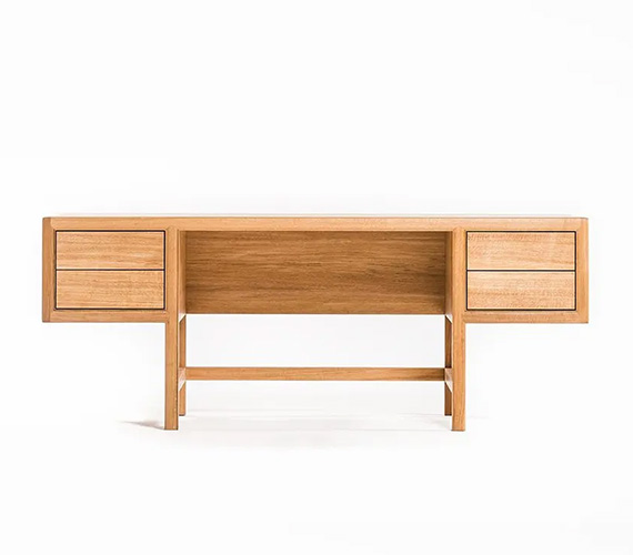 Poetic scape desk